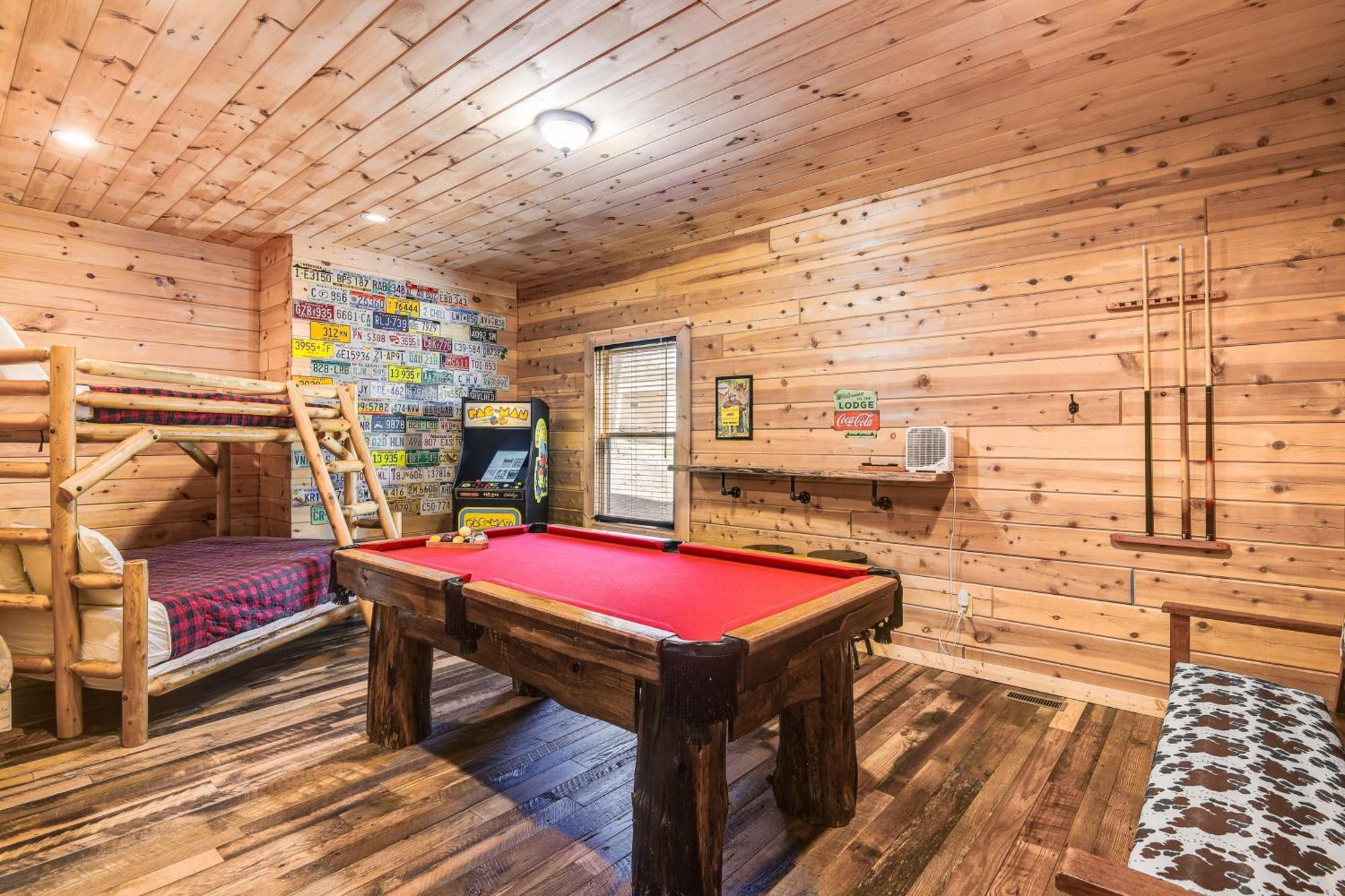 Riverfront Cabin With Hot Tub - 3 Miles To Dollywood Пиджен-Фордж Экстерьер фото