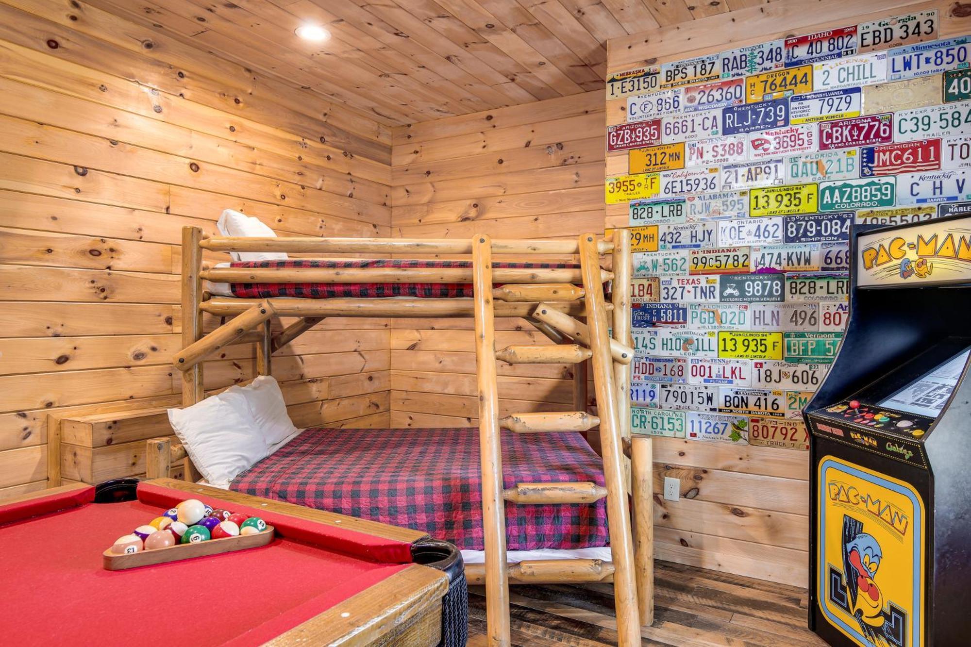 Riverfront Cabin With Hot Tub - 3 Miles To Dollywood Пиджен-Фордж Экстерьер фото