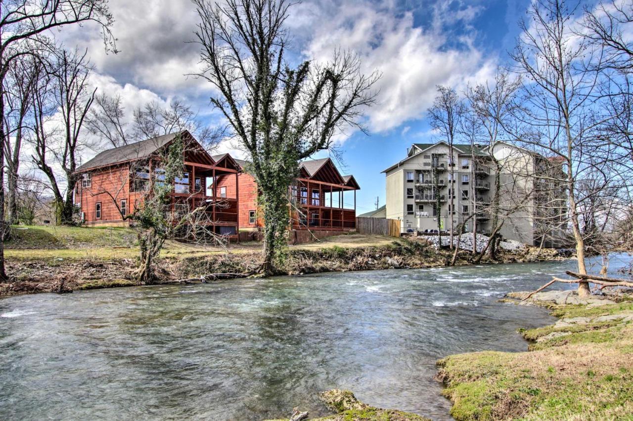 Riverfront Cabin With Hot Tub - 3 Miles To Dollywood Пиджен-Фордж Экстерьер фото